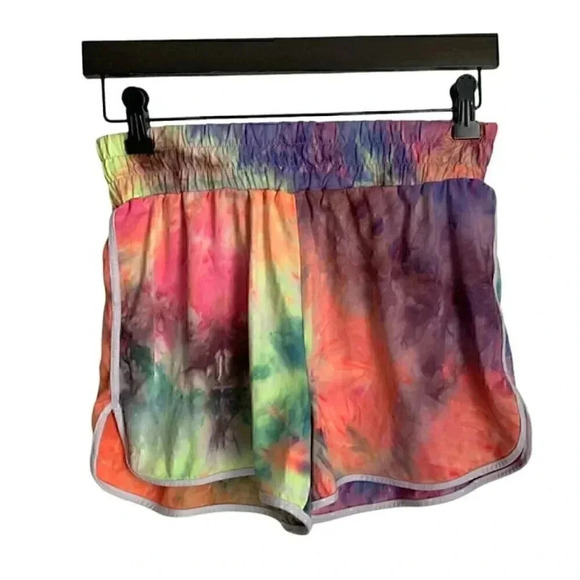 Luxette Active Set with Crop Top and Shorts in SOFT Tie Dye - Size M/L - Picture 3 of 6